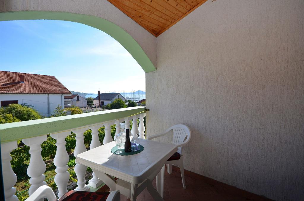 Apartments Nada Водице Экстерьер фото